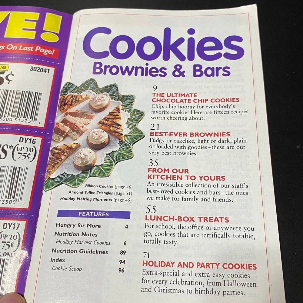 Betty Crocker Holiday and Cookie Recipe Collection